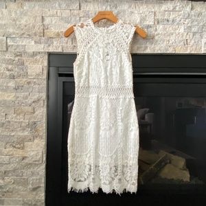 Verdusa Women's Sleeveless Scalloped Hem Fitted Floral Lace Bodycon Dress